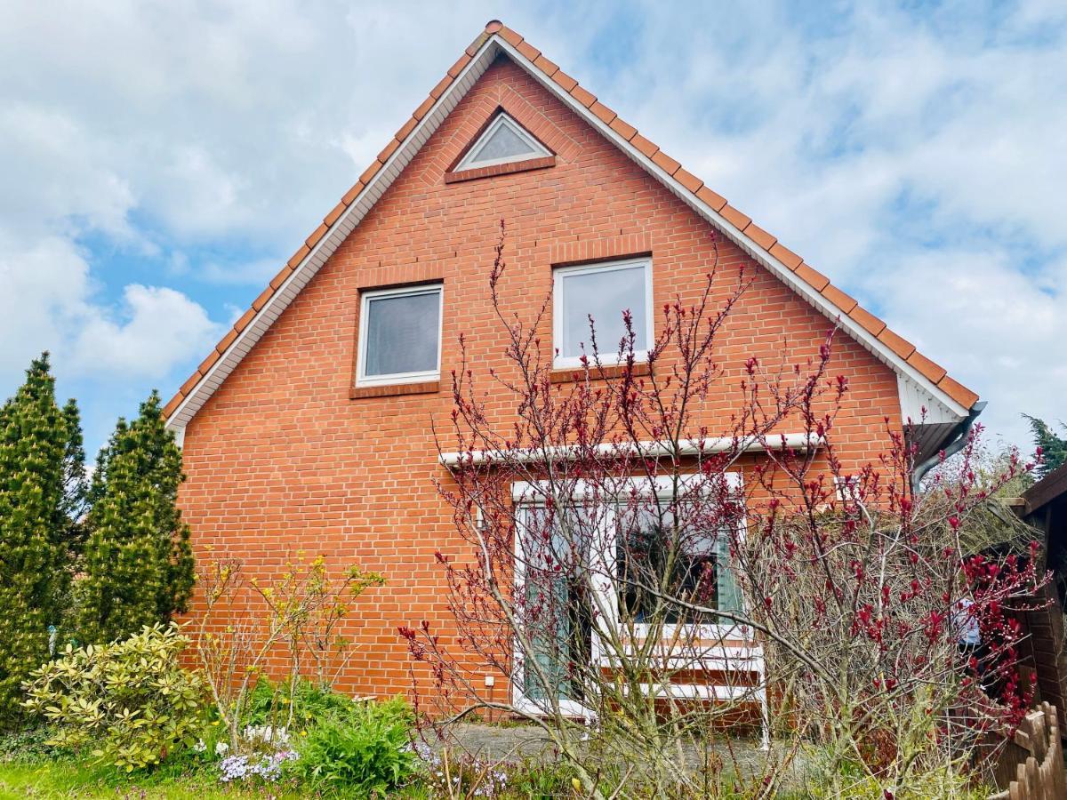 Ferienhaus Annu Lensahn エクステリア 写真